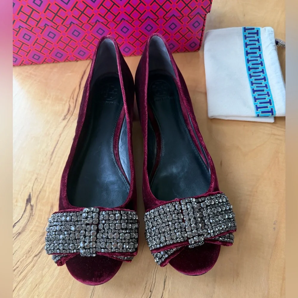 Tory Burch Women's Josephine Pumps velvet colour red, Bow
